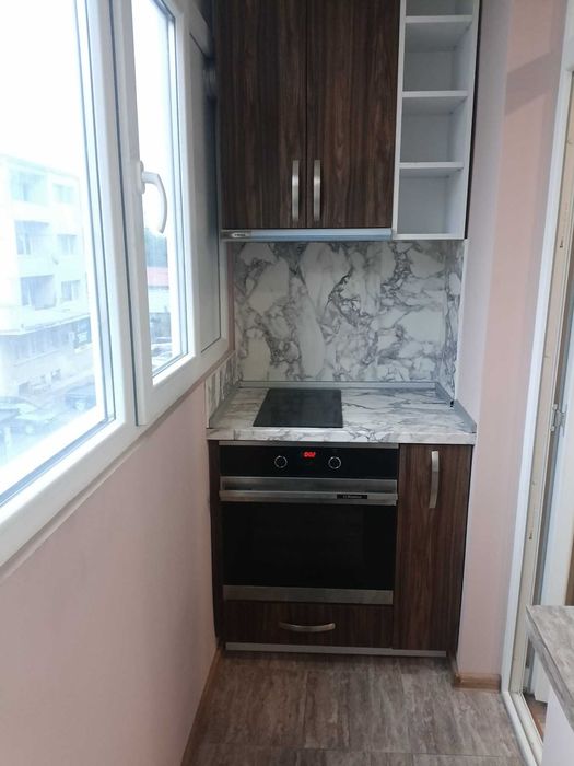 30 - Дава се под наем обзаведена гарсониера в кв. Бели Лом