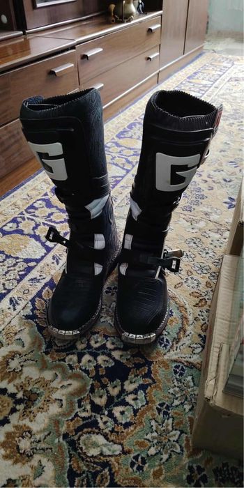 Обувки за мото крос