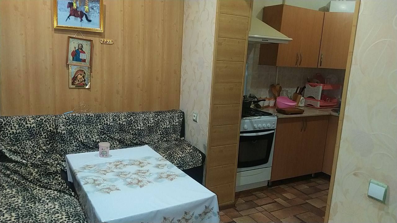4х комнатная квартира в 10 мкр-не