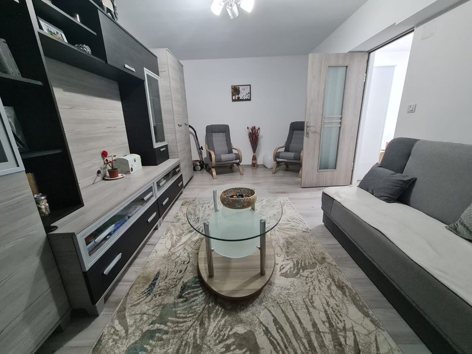 Apartament de închiriat