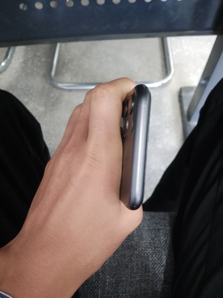 Iphone11 sotiladi