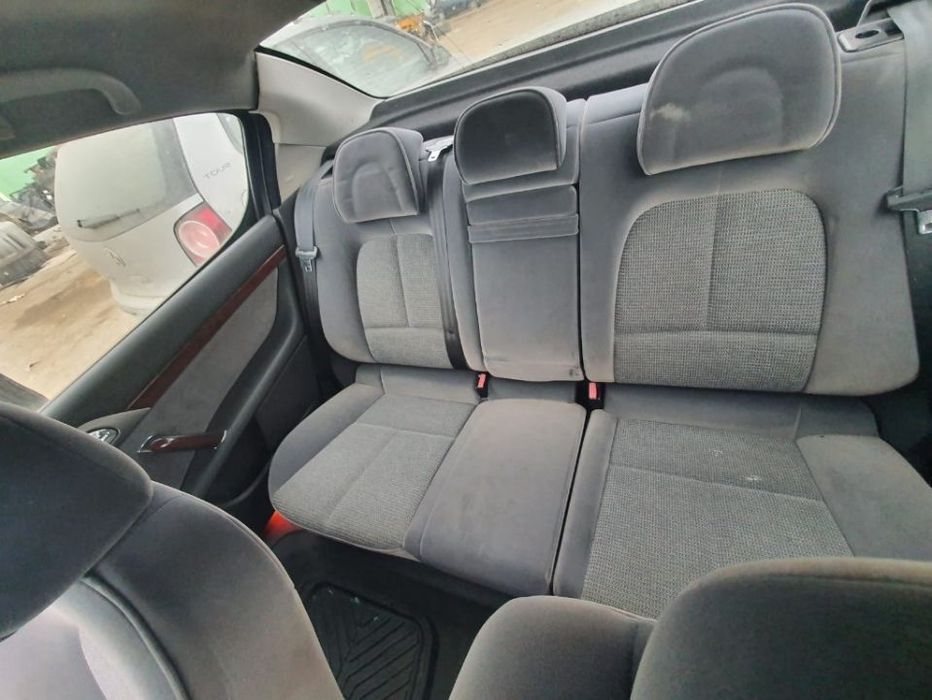 Dezmembrez Peugeot 407 motor 2.0hdi 100kw, 136cp  RHR dezmembrari cutie de viteze automata