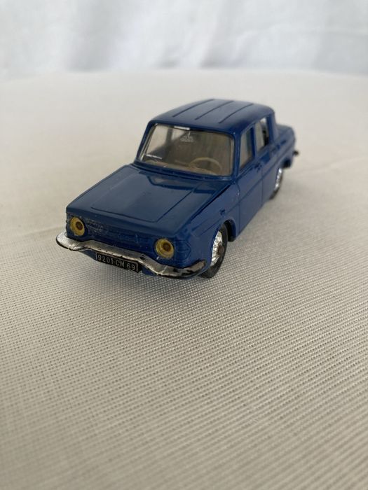 Macheta renault 10