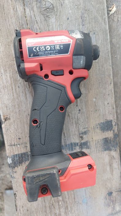 Masina de insurubat cu impact Milwaukee FID 3 nefuncțional