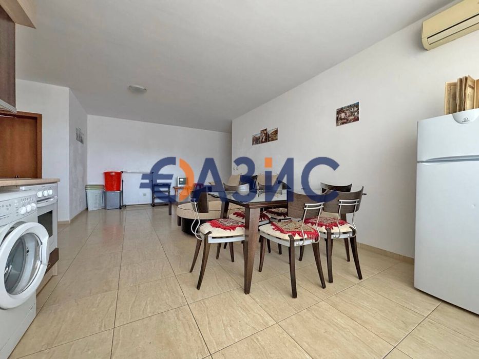 Продава се Тристаен апартамент в к.к. Слънчев бряг - 96 кв.м за 1011 €/кв.м - Снимка #3
