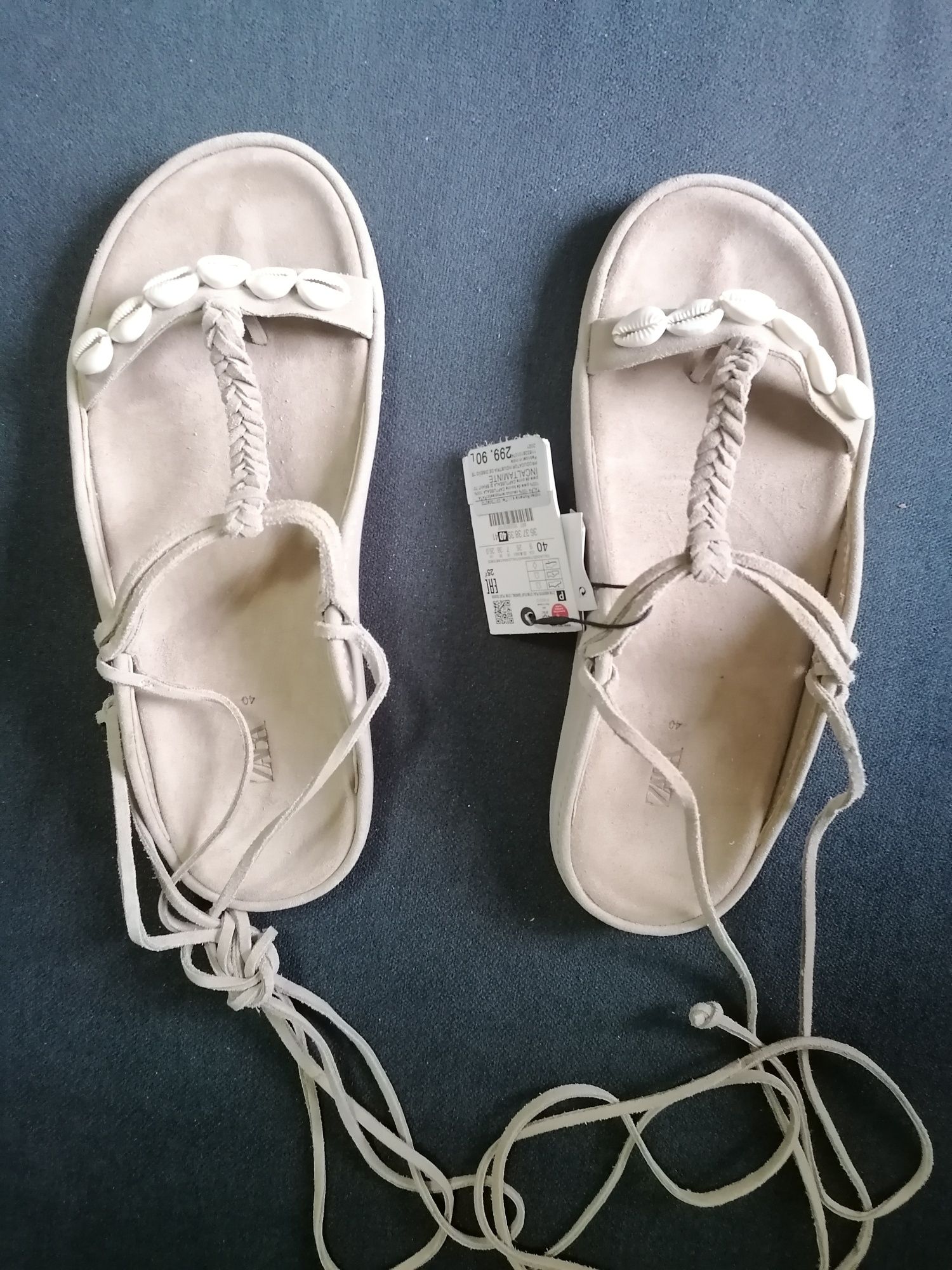 Reduse Noi Sandale piele, ZARA, 40