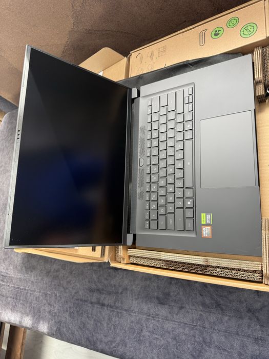 Чисто нов GIGABYTE AERO X16 Copilot+PC-RTX 4060, Studio,Ryzen 7,165Hz