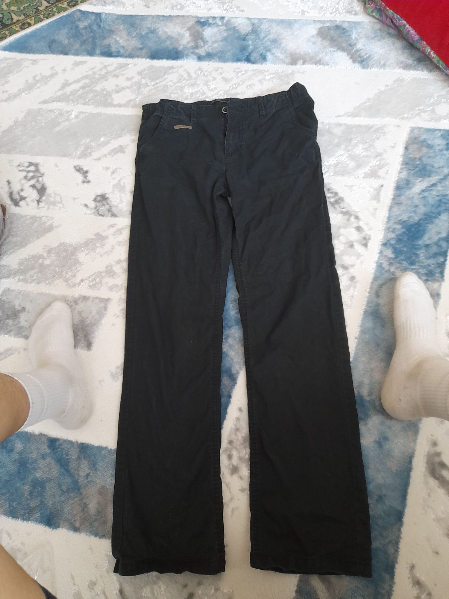 джинсы черного цвета
