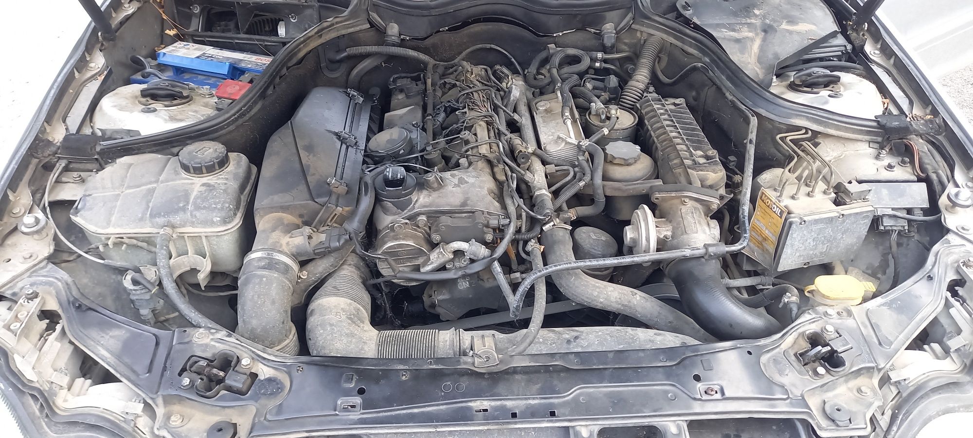 Mercedes C-Class W203 220 CDI на части