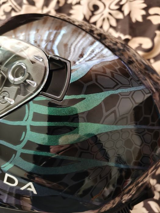 Каска за мотор Spada SP18 Chameleon