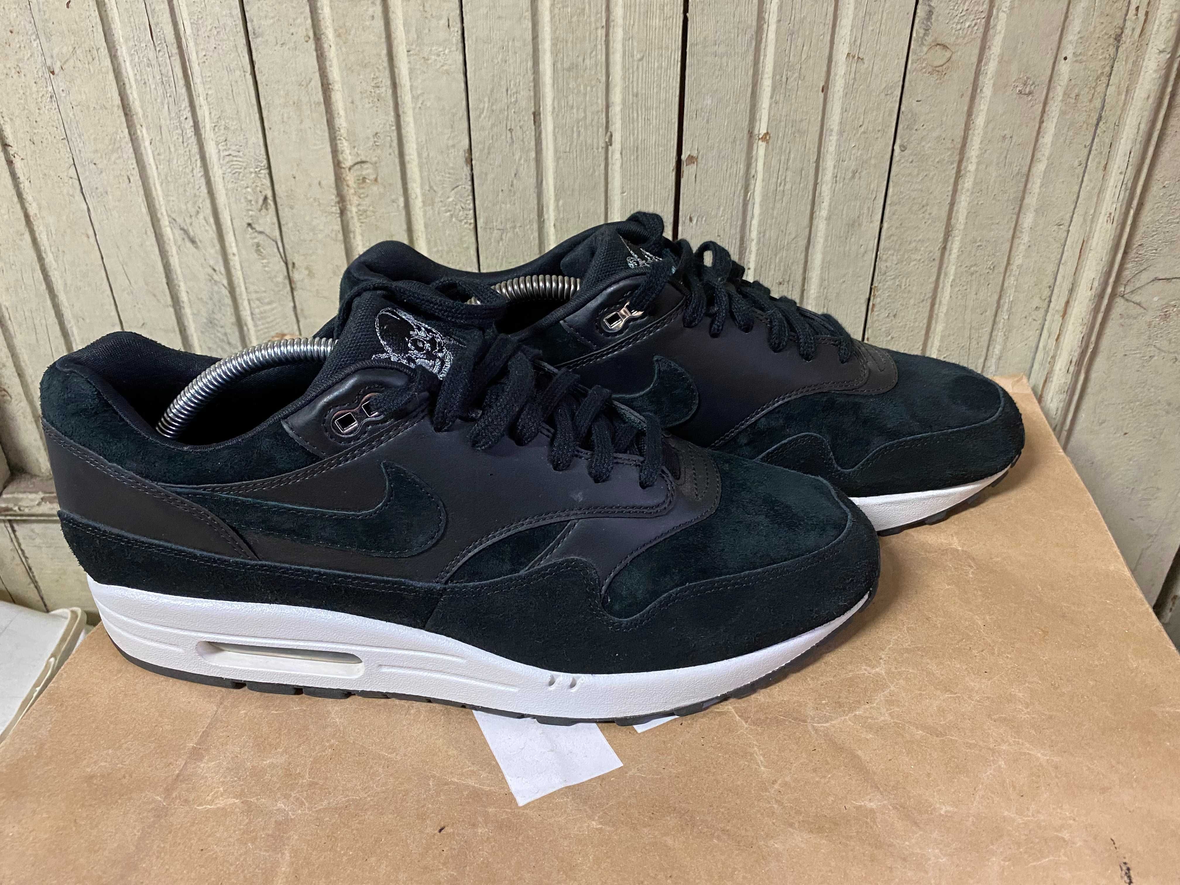 Nike Air ''Max 1 Rebel Skulls'оригинални маратонки 45.5 номер