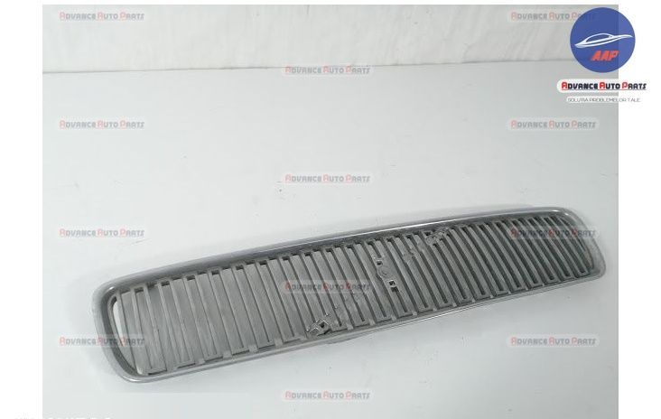 Хромиран Орнамент за Централна Решетка оригинален Волво / Volvo V50 Ор