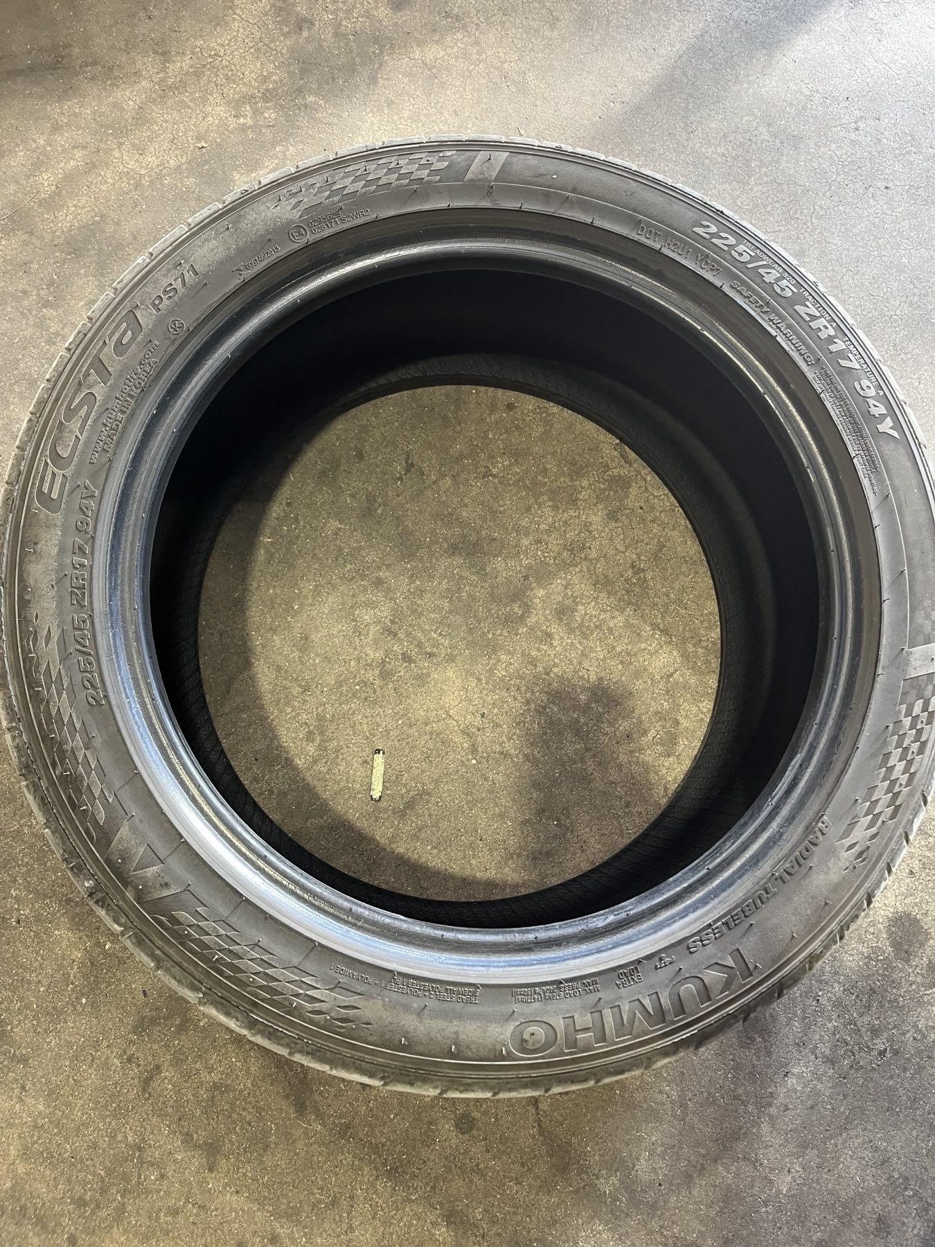 Летни гуми, спорт пакет KUMHO, предни 225 45 17,  задни 245 40 17