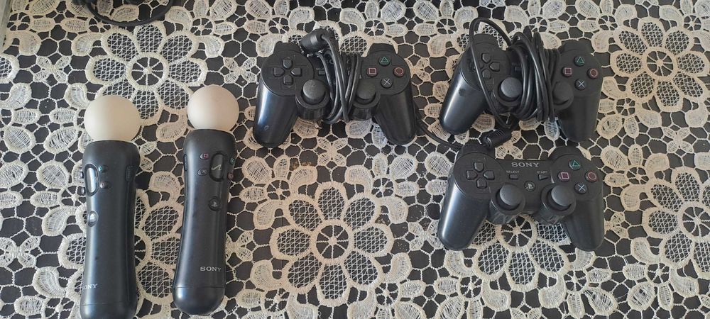 Play station 3 slim  cu netflix YouTube si altele