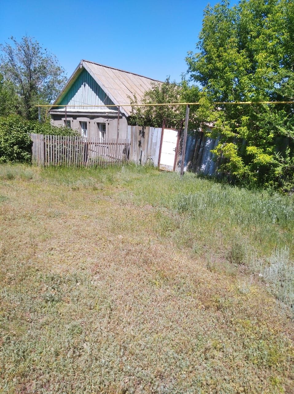 продам дом поселок Зелёное район Бәйтерек, расположение отличное