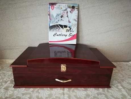 Нов луксозен комплект прибори на Royalty Line Switzerland