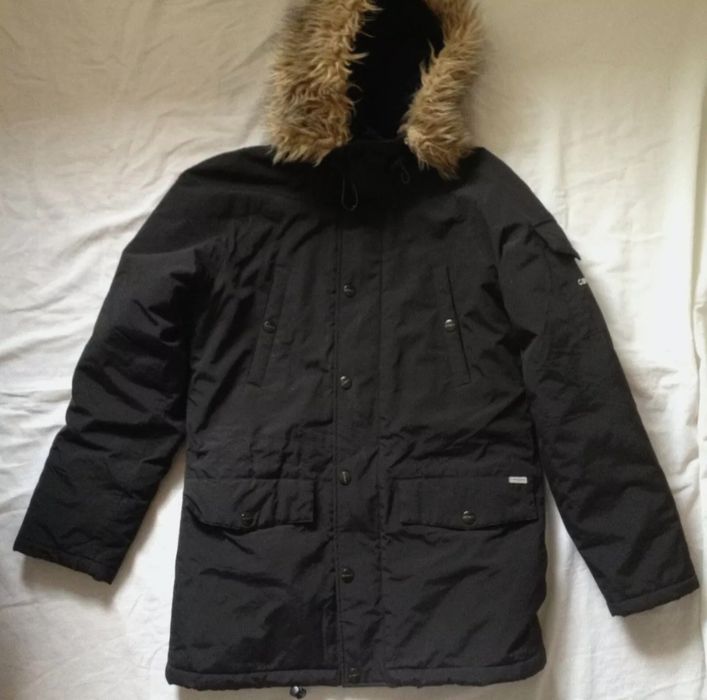 Vând geacă de bărbați Carhartt!