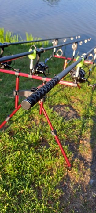 Set Pescuit Complet,Lansete Carbon,Mulinete 7000,Rod Pod, Senzori