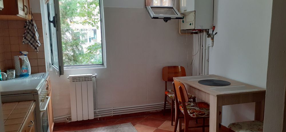 Închiriez apartament Podu Ros