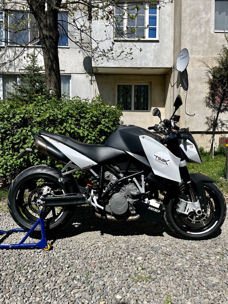 KTM SuperDuke 990