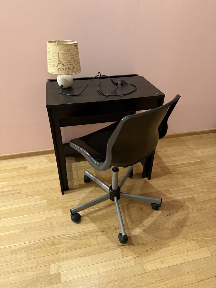 Birou si scaun ( model Ikea)