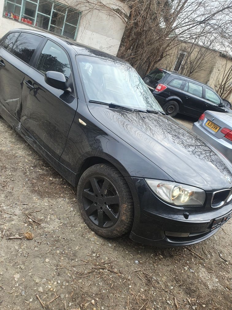 Dezmembrez Bmw Seria 1 Facelift  E81 E87 2.0 diesel 143 cai N47