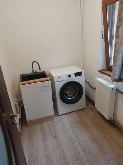 Vând Garsoniera confort 1