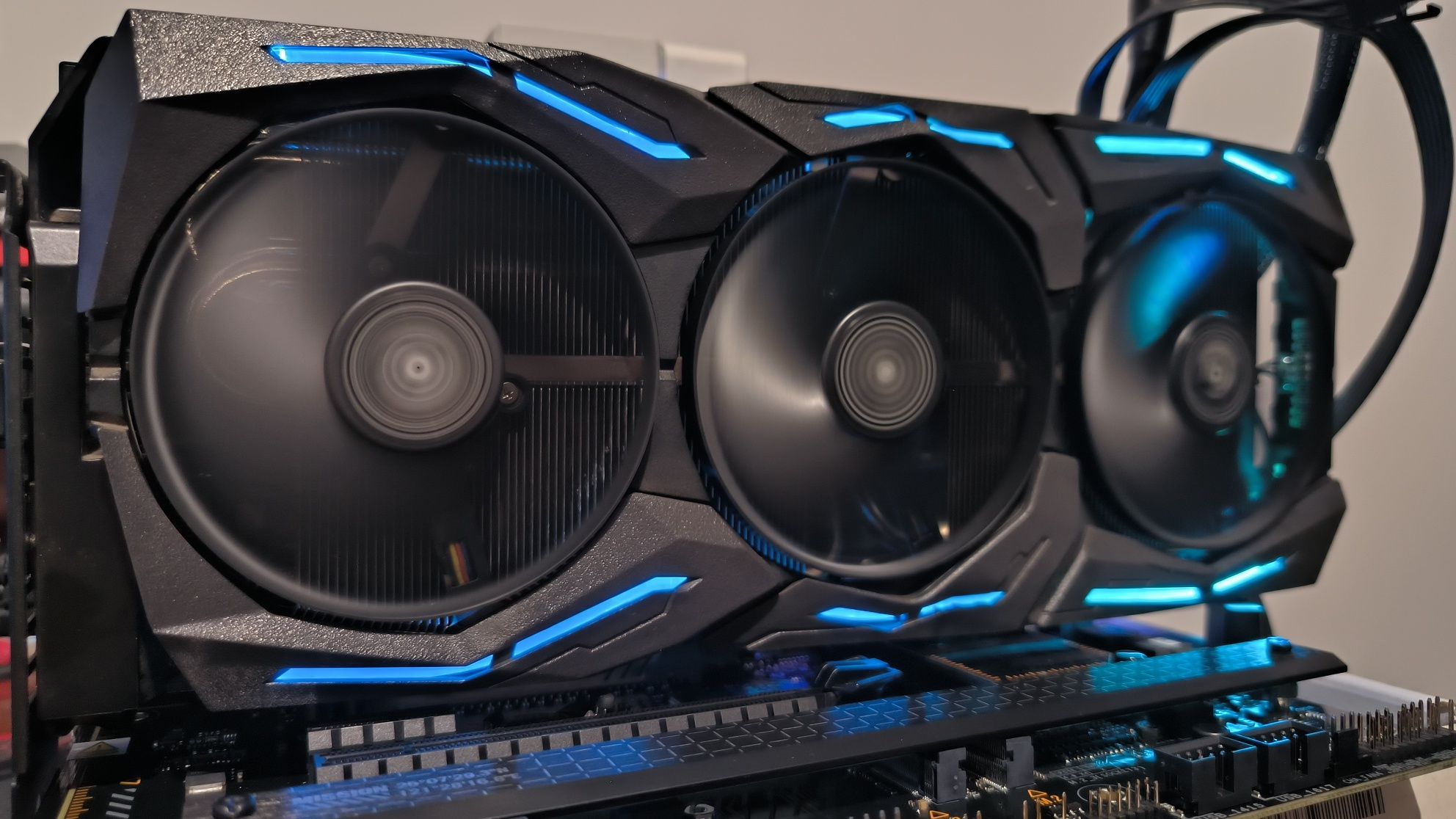Placa video Asus Strix RTX2080TI 11GB GDDR6 352-bit