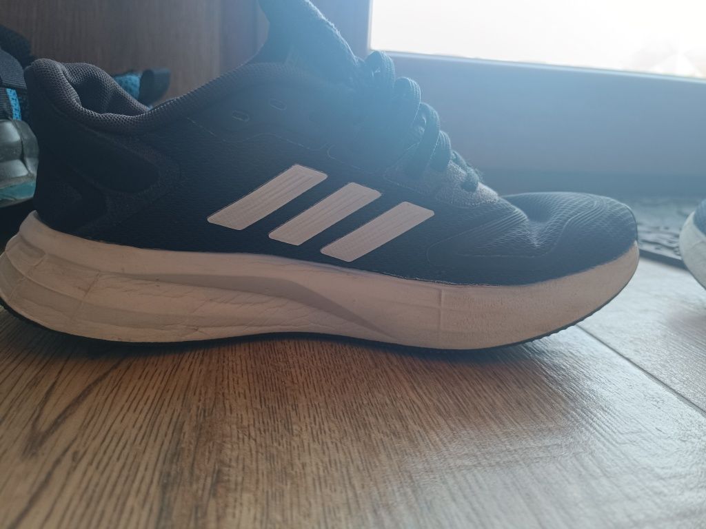 Adidas Duramo...