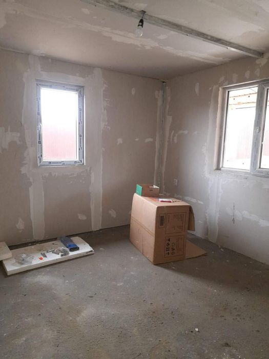 Vând fac case din containere modulare