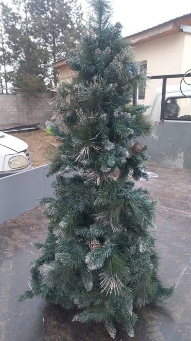 Искусственная елка