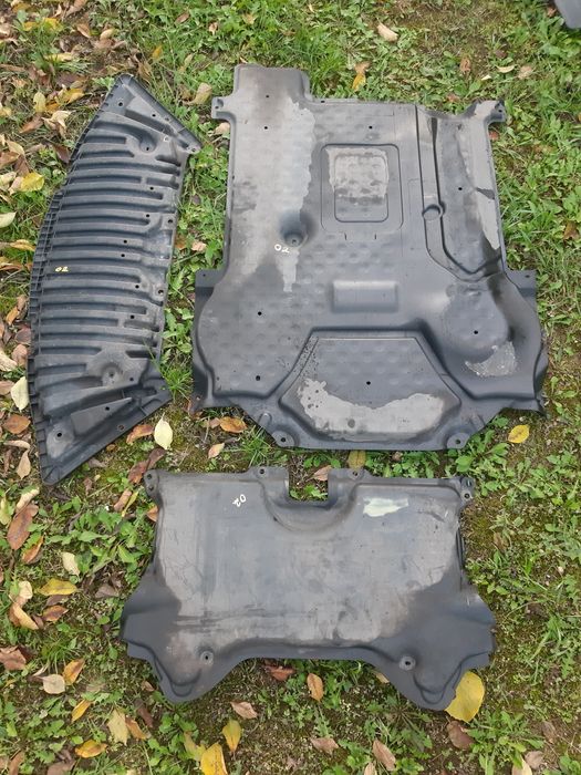 Scut scuturi motor mercedes c class w204 face lift