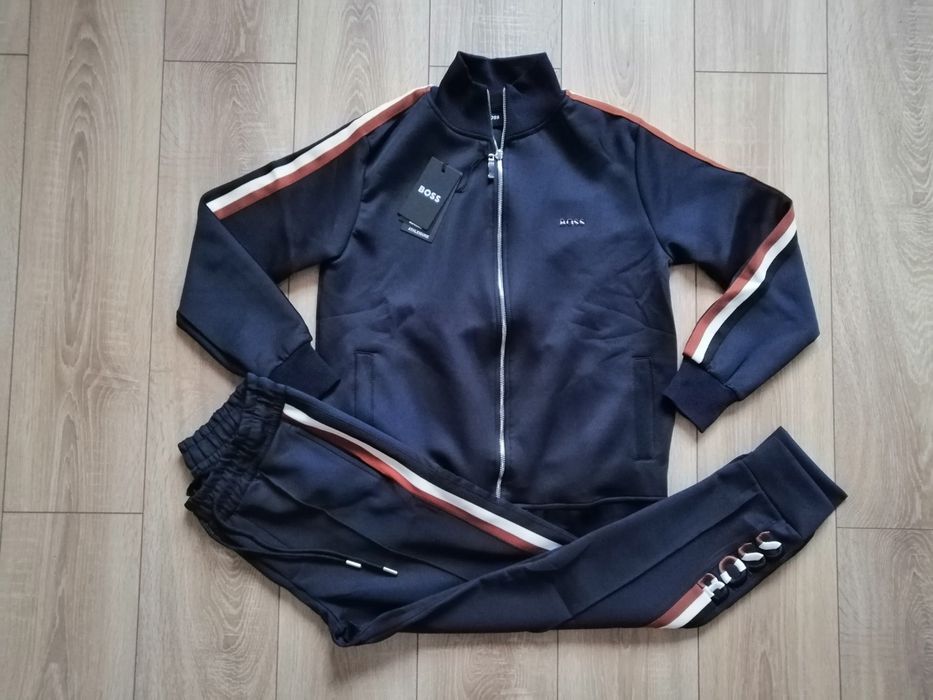 HUGO BOSS мъжки спортен екип в тъмно син цвят  XL