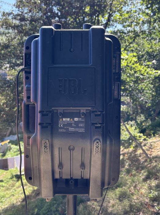 Vând boxă activă JBL EON 15