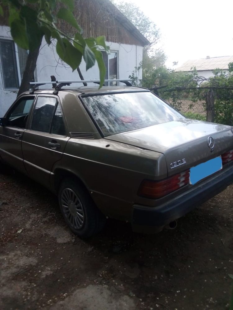 Mercedes-benz 190