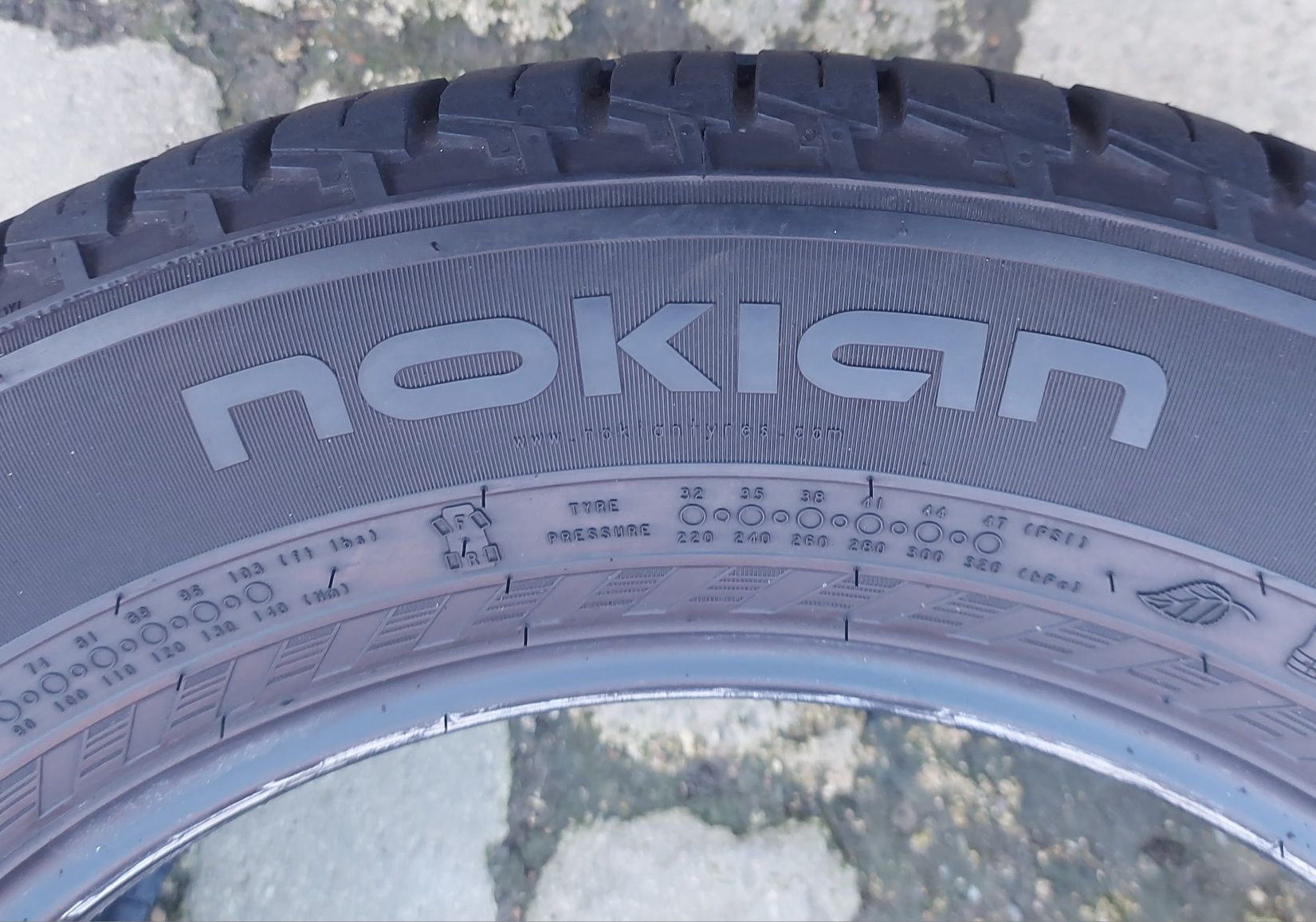 Set 4buc 235/60 R18 102V Nokian Line SUV vară