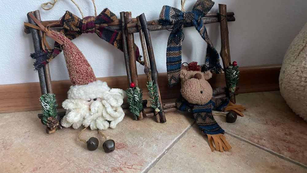 Коледна декорация и украсена коледна елха 90 см