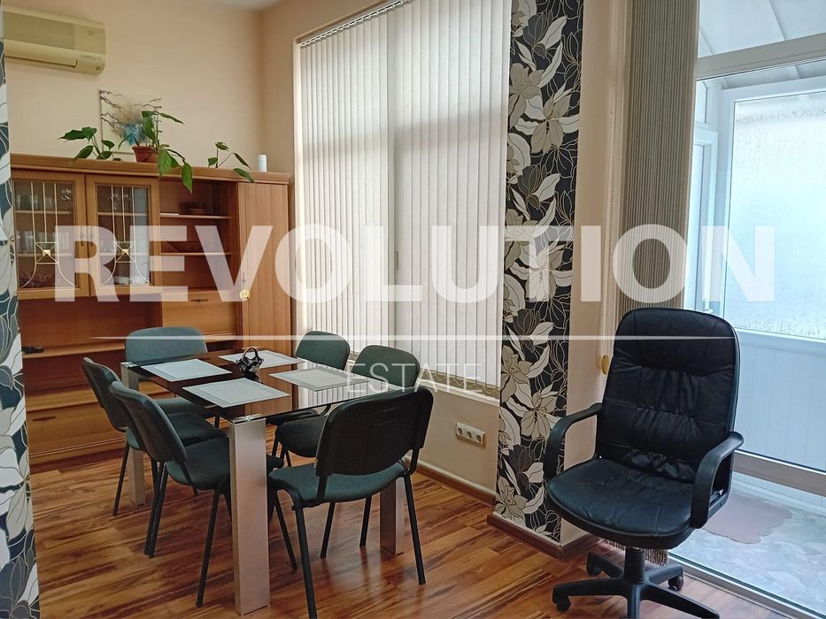 Дава се под наем Двустаен апартамент в Варна, Бриз - 45 кв.м за 450 € - Снимка #2