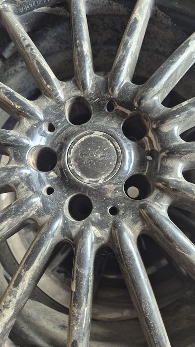 Jante + cauciucuri de iarna demoantate dupa mercedes  glle 2017