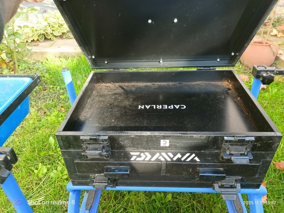 Платформа с маси и прикачни