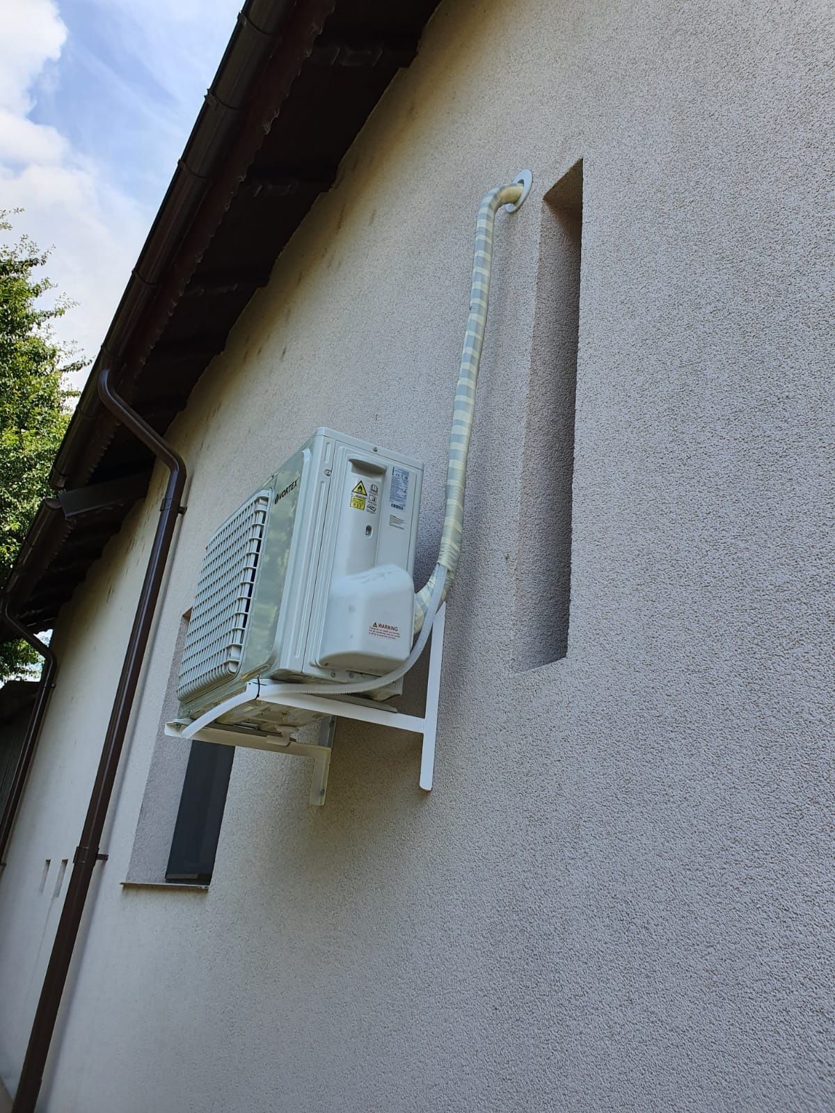 Montaj aer condiționat igienizare, incarcare freon,reparati Montaj