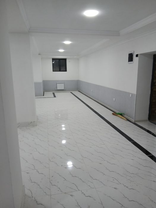 Padval ijaraga beriladi qulay locatsiyada joylashgan