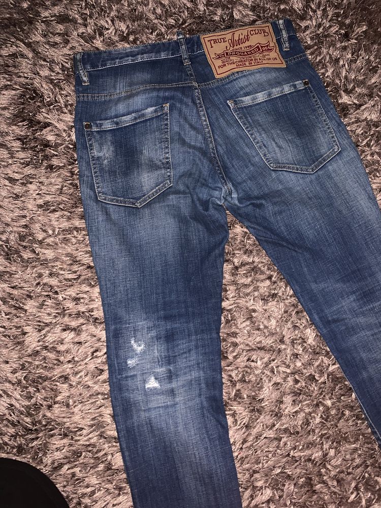 Blugi Dsquared Originali