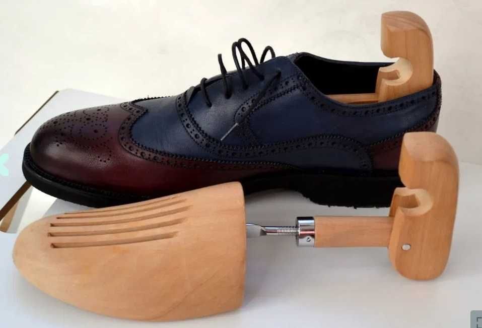 Sanuri sutinatori model forma pantofi din lemn de cedru cu filet