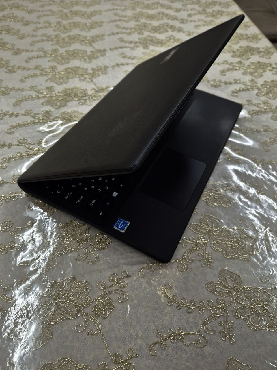 Noutbook Acer Sotiladi