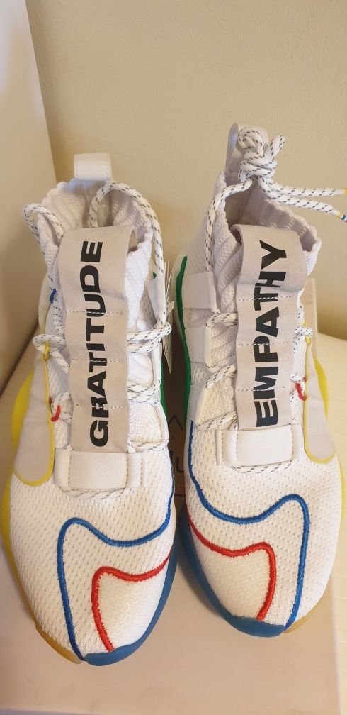 Pharrell Williams x Adidas Crazy BYW LVL Gratitude PW 43