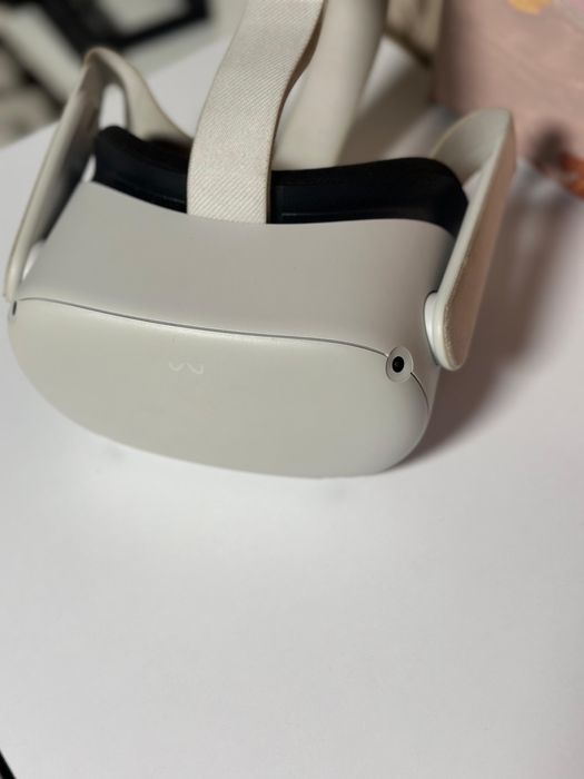 Виар очки Oculus Quest 2