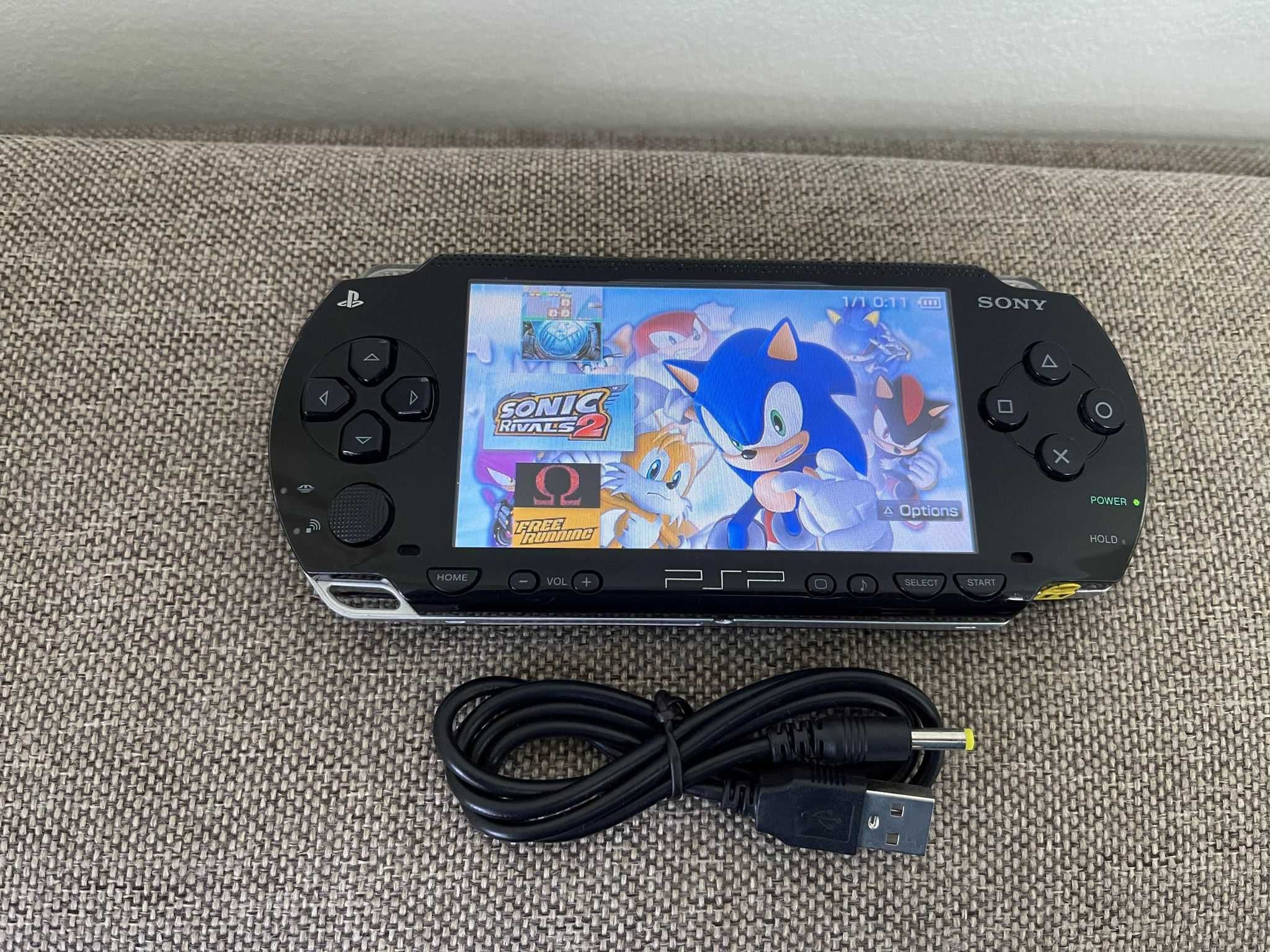 PSP Sony portabil modat cu 190 jocuri pe card NFS,GTA,Minecraft,etc
