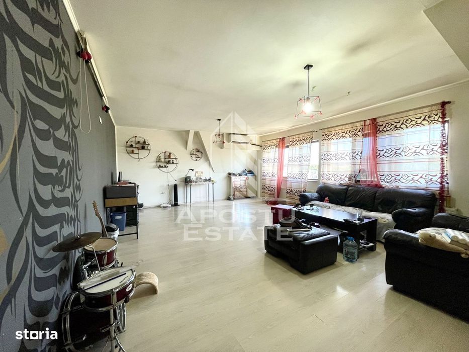 Apartament cu 4 camere decomandat, 106 mp, Calea Torontalului