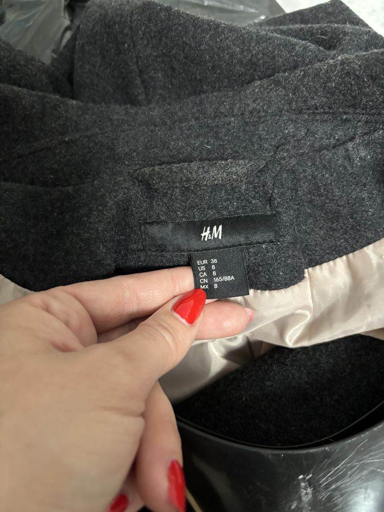 H&M, Bik buk палто